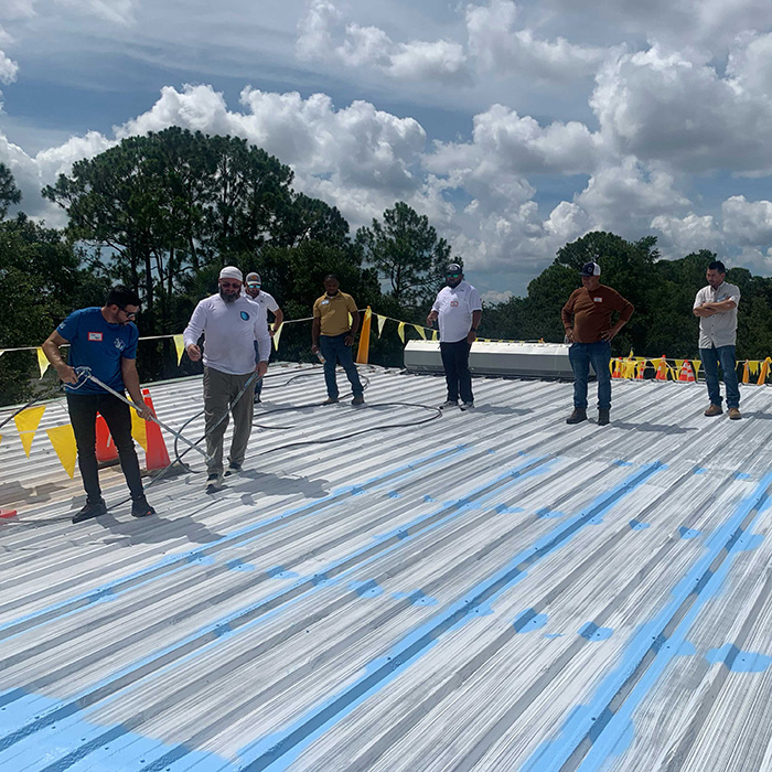 FAR-training_spray-on-roof